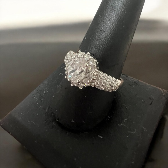 Sterling Silver Ring With Clean Stone .925 Signed NC Women Size 10 Oval - Picture 2 of 16